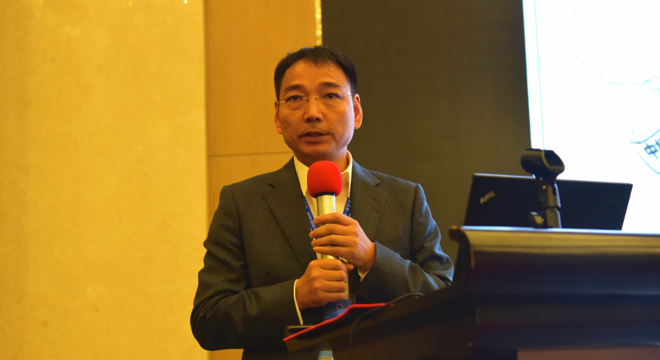 EVO真人视讯新材董事长金红阳参加台州承办的中国塑协塑料管道专委会第十届二次会员大会并代表专委会理事长沙龙作重要讲话